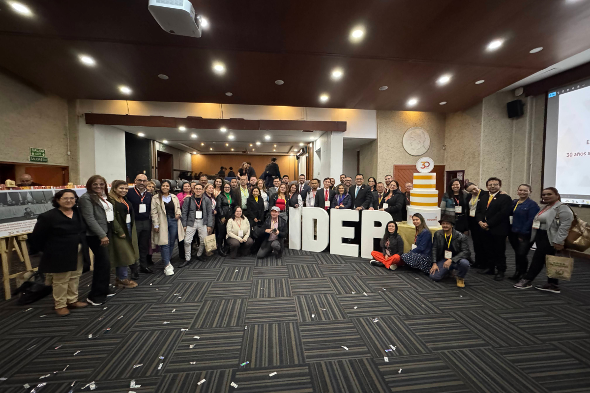 Foto general de los participantes en el seminario internacional 2024